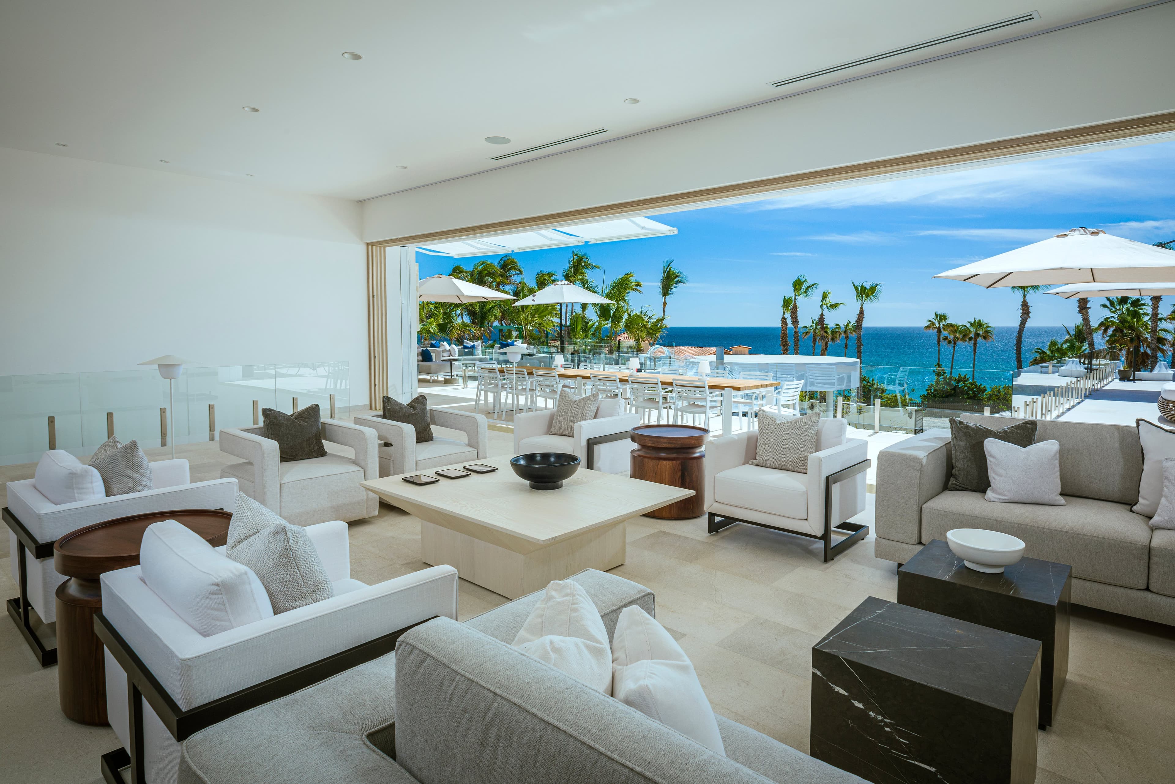 Luxury Entertainment villa ideal for corporate retreats, family gatherings and group experiences.