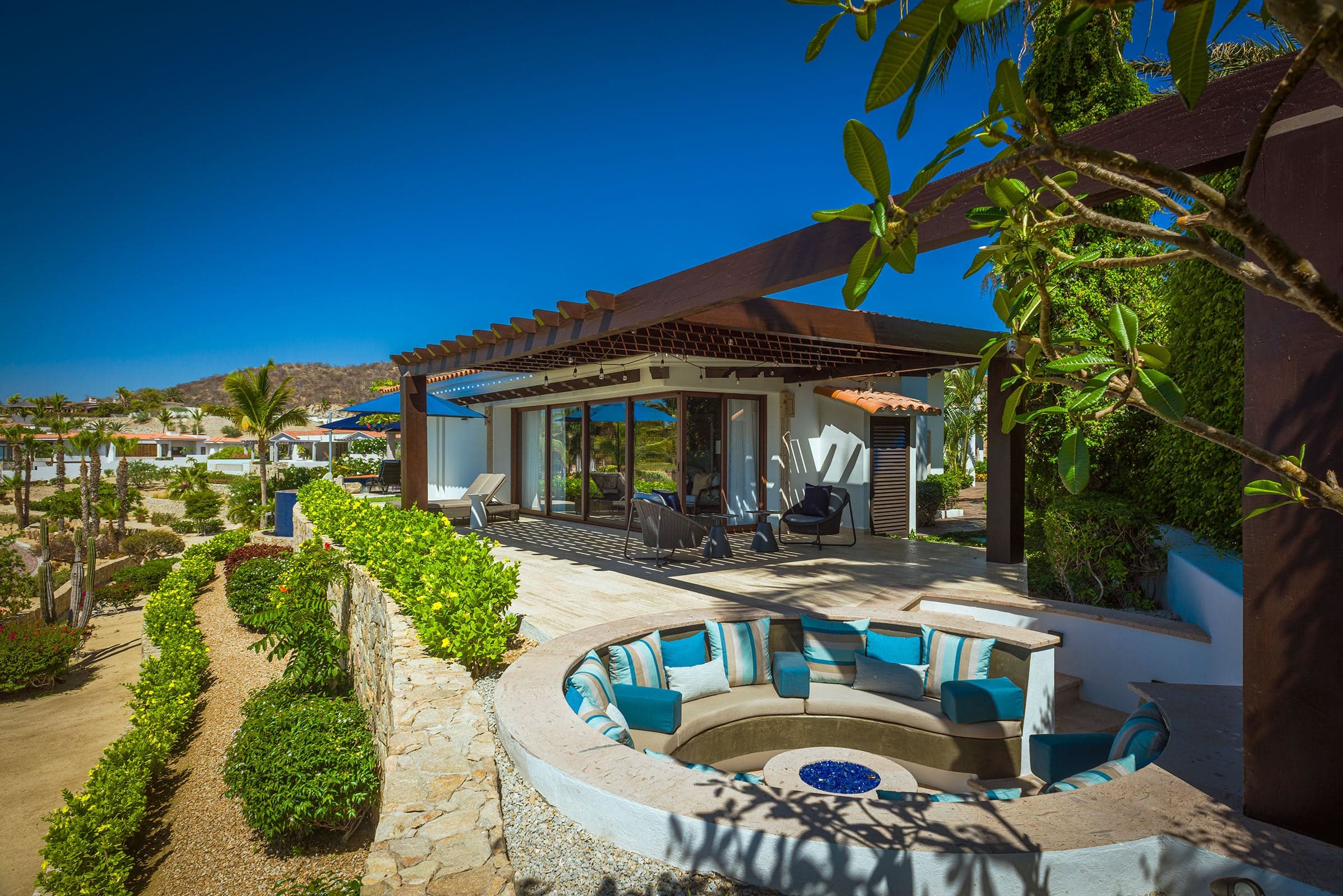 Perfect for relaxing under the stars, sharing conversations, or enjoying a quiet night in a warm and inviting atmosphere.