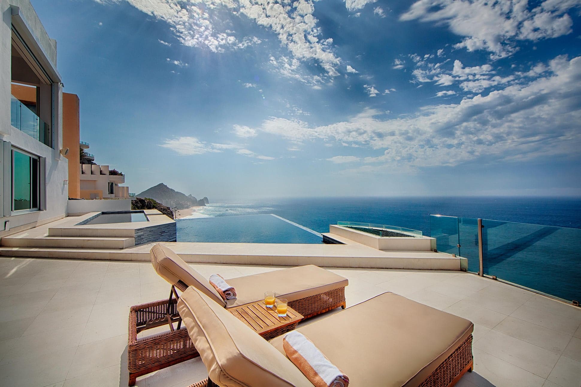 OCEAN FRONT PRIVATE HEATED POOL