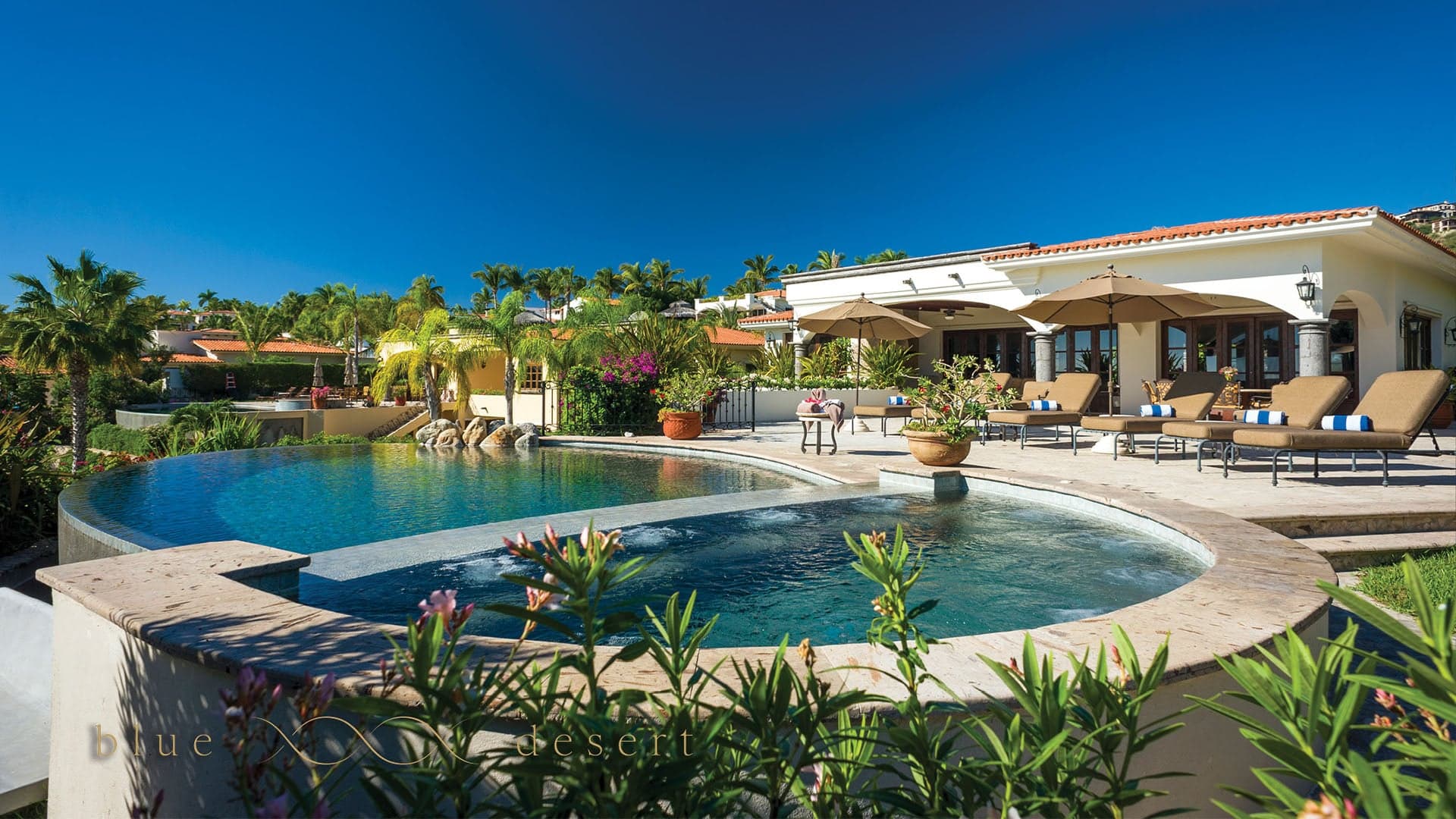 HEATED PRIVATE JACUZZI